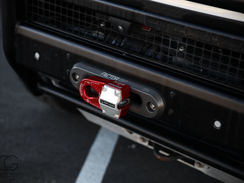 Used 2021 Land Rover Defender 110 SE image 31