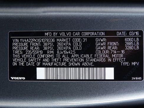 Used 2016 Volvo XC90 T6 Momentum w/ Momentum Plus Package image 42