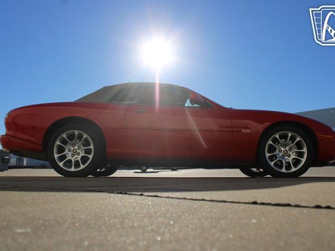 Used 2000 Jaguar XK8 Convertible image 20