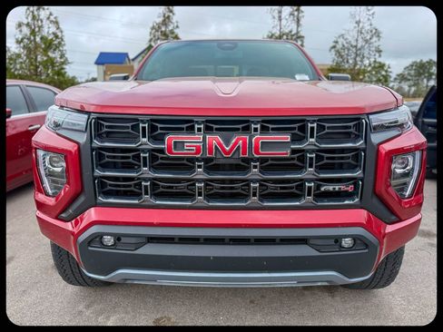 Used 2023 GMC Canyon AT4 image 5