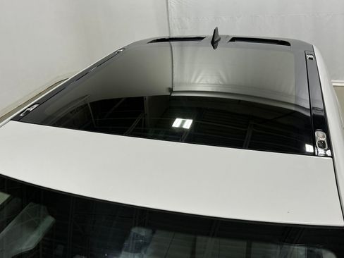 Used 2022 Rivian R1T Adventure AWD/4WD image 13