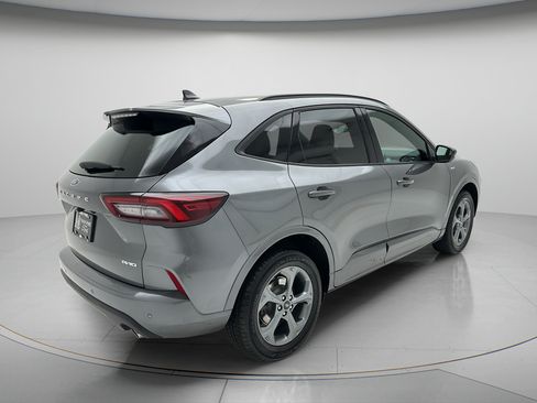 Used 2024 Ford Escape ST-Line Select w/ Tech Pack #1 AWD/4WD image 3