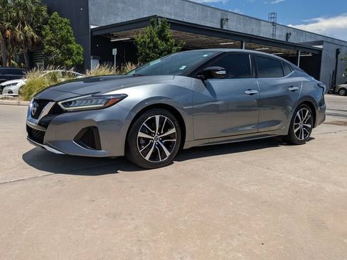 Used 2023 Nissan Maxima SV w/ Floor Mat Group FWD image 10