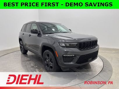 New 2025 Jeep Grand Cherokee Limited w/ Black Appearance Package