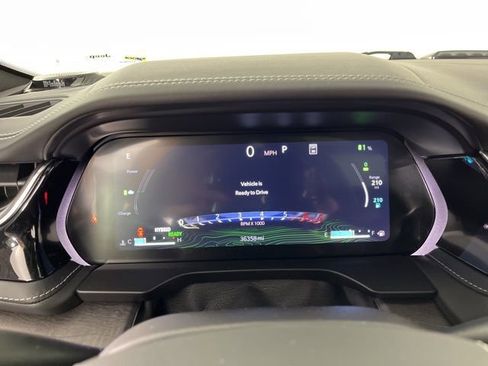 Used 2023 Jeep Grand Cherokee Overland image 24