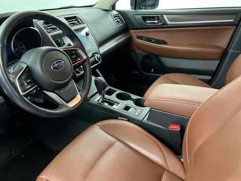 Used 2019 Subaru Outback 3.6R Touring image 16