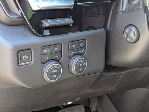 Used 2024 Chevrolet Silverado 1500 High Country w/ Technology Package AWD/4WD image 19