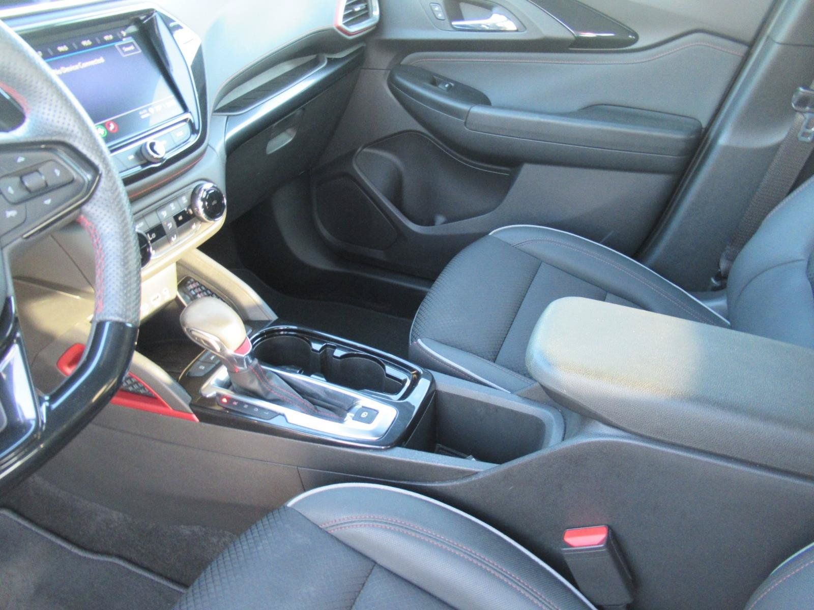 Used 2023 Chevrolet TrailBlazer RS w/ Convenience Package FWD image 16