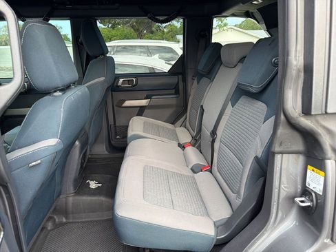 Used 2022 Ford Bronco Outer Banks AWD/4WD image 14