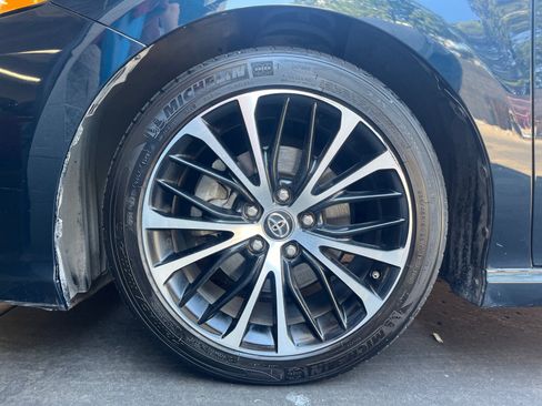 Used 2019 Toyota Camry SE FWD image 30
