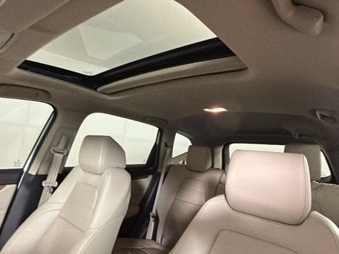 Used 2019 Honda CR-V Touring image 12