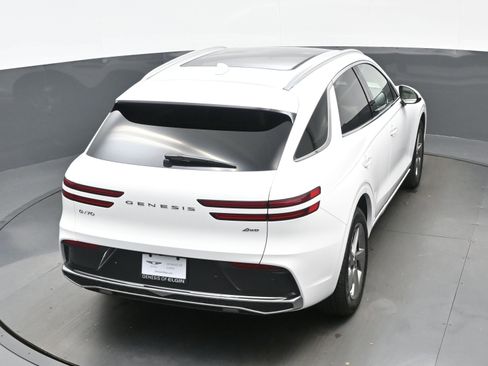 Certified 2026 Genesis GV70 2.5T Select image 39