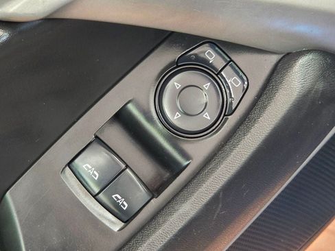 Used 2017 Chevrolet Camaro LT RWD image 15