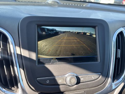 Used 2019 Chevrolet Equinox LS w/ LS Convenience Package image 26