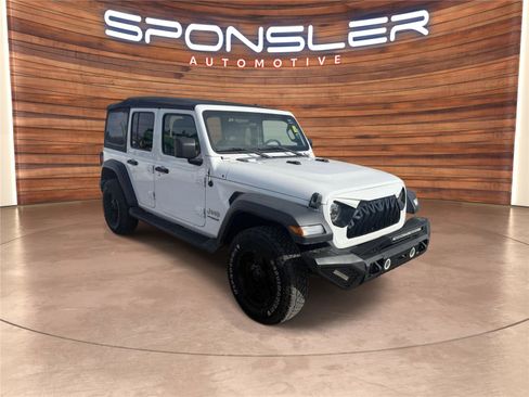Used 2019 Jeep Wrangler Unlimited Sport image 8