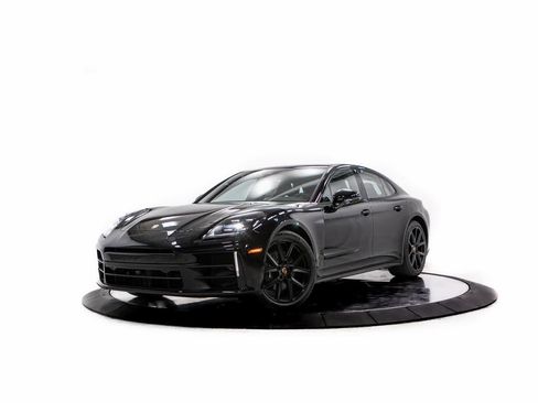 New 2026 Porsche Panamera image 1