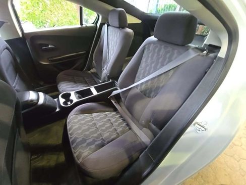 Used 2013 Chevrolet Volt w/ Enhanced Safety Package 1 FWD image 7
