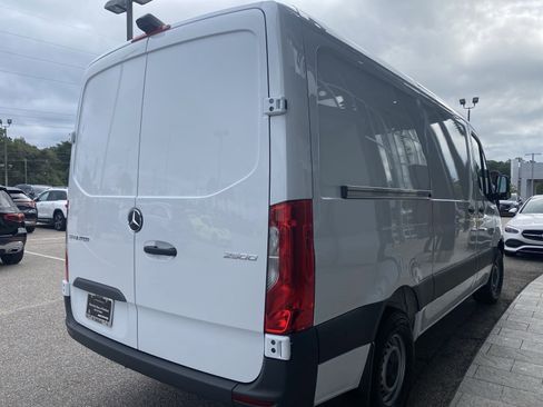 New 2025 Mercedes-Benz Sprinter 2500 image 4