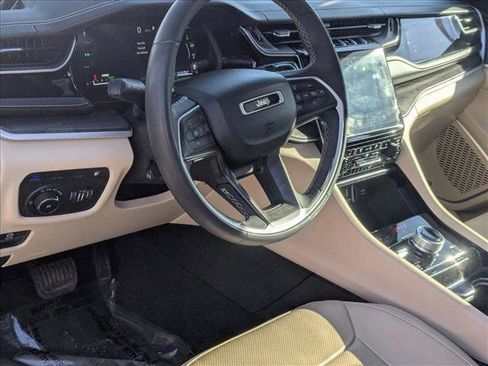 Used 2022 Jeep Grand Cherokee Limited 4xe w/ Luxury Tech Group II image 10