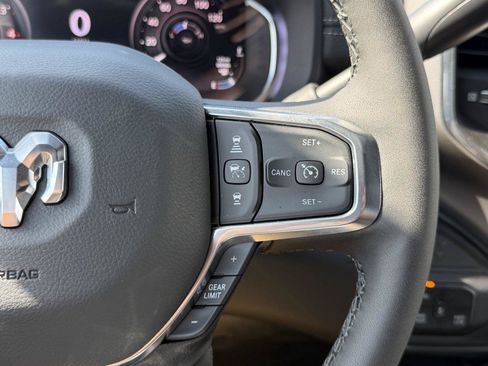 Used 2025 RAM 2500 Laramie AWD/4WD image 22