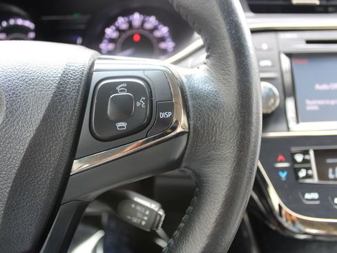 Used 2015 Toyota Avalon XLE Touring FWD image 10