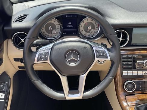 Used 2015 Mercedes-Benz SLK 250 image 21