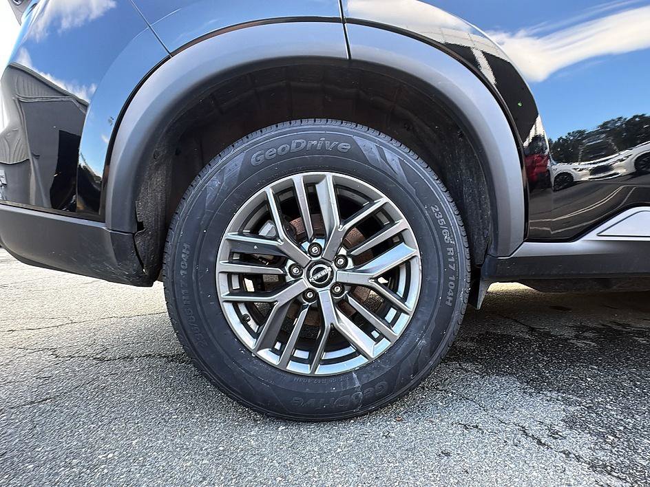 Certified 2024 Nissan Rogue S AWD/4WD image 11