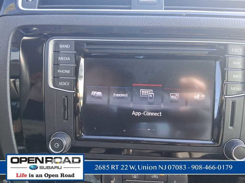 Used 2016 Volkswagen Jetta SEL image 19