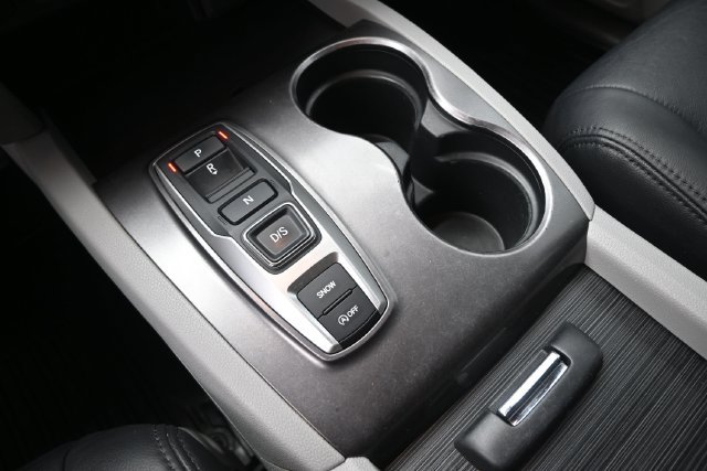 Used 2021 Honda Pilot EX image 4