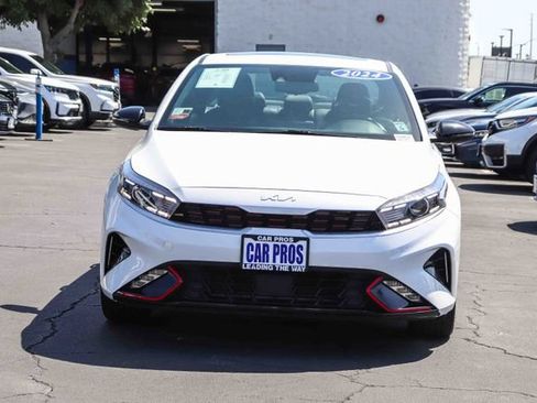 Used 2024 Kia Forte GT-Line w/ GT-Line Premium Package FWD image 4