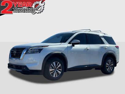 New 2025 Nissan Pathfinder SL