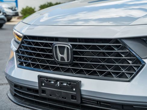 Used 2024 Honda Accord EX image 10