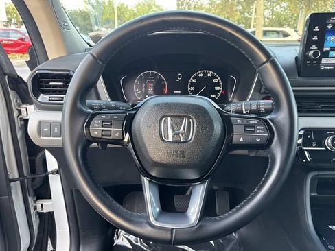 Certified 2024 Honda Pilot Touring image 29