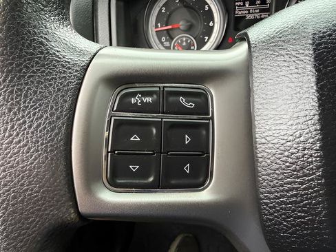 Used 2023 RAM 1500 Classic SLT w/ Protection Group AWD/4WD image 10