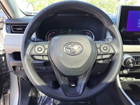 Used 2025 Toyota RAV4 XLE image 14