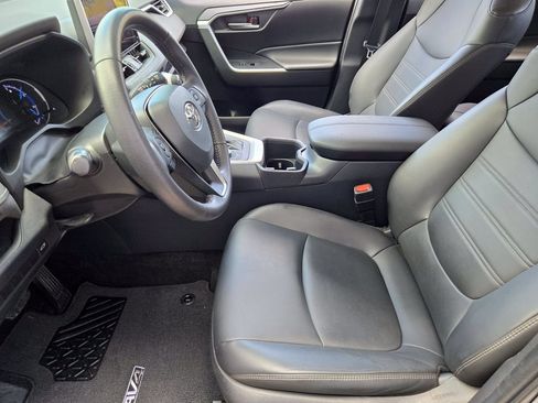 Certified 2024 Toyota RAV4 XLE Premium AWD/4WD image 8