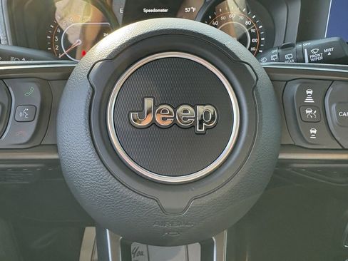 Used 2025 Jeep Wrangler Sport image 46