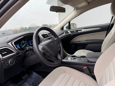 Used 2018 Ford Fusion S image 12