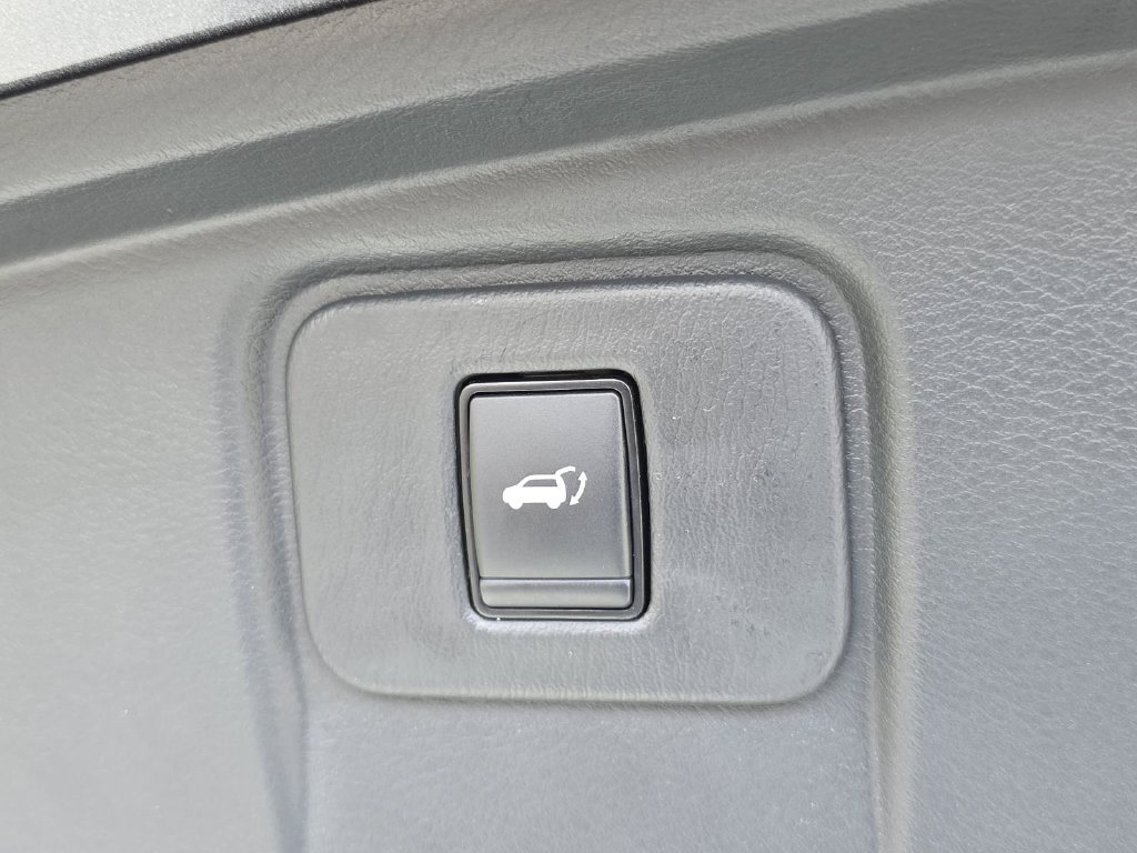 Used 2024 Nissan Murano SL FWD image 13