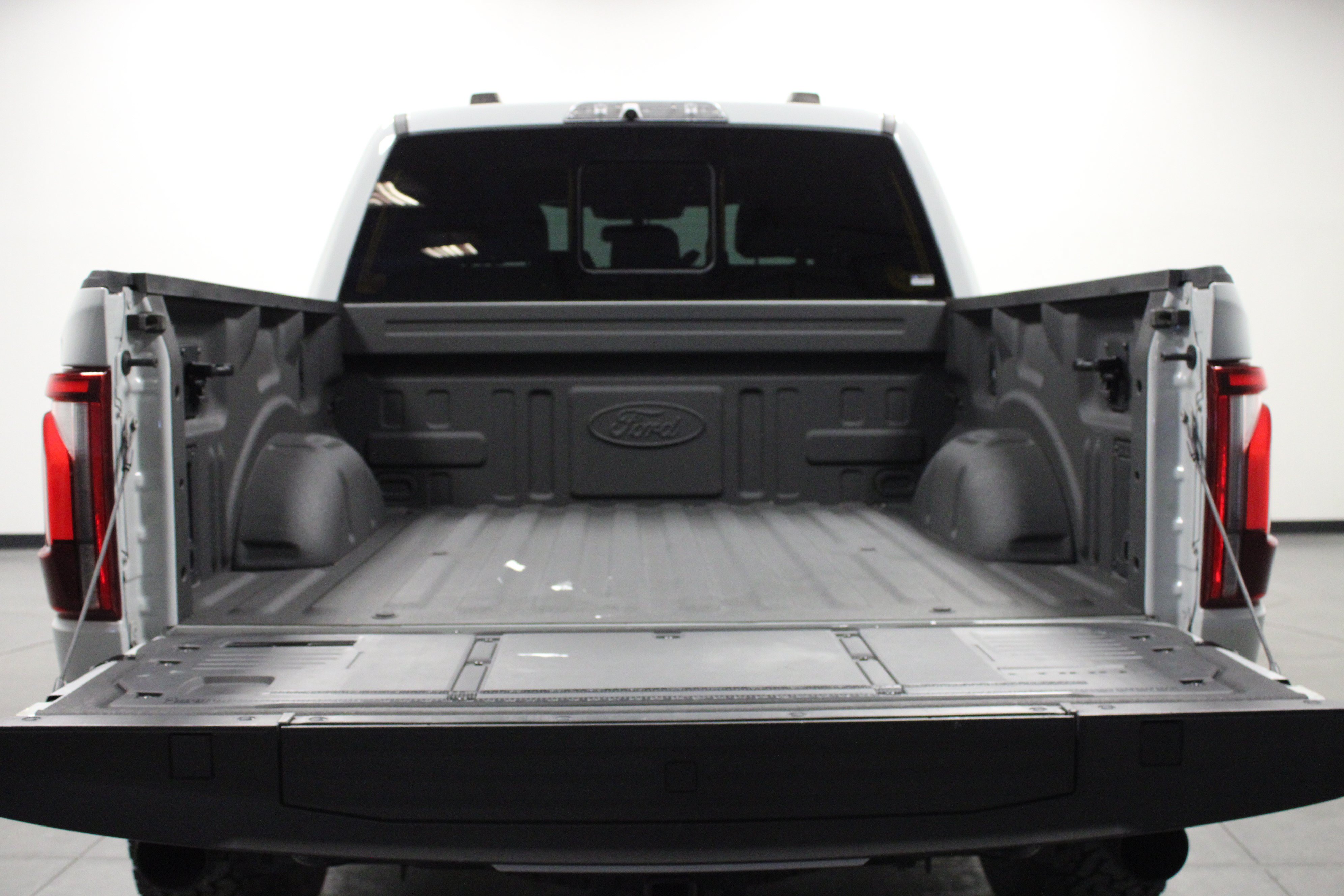 Used 2024 Ford F150 Raptor AWD/4WD image 14
