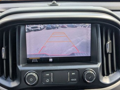 Used 2019 Chevrolet Colorado Z71 image 30