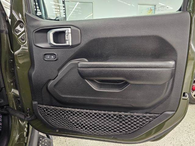 Used 2020 Jeep Wrangler Unlimited Rubicon AWD/4WD image 35