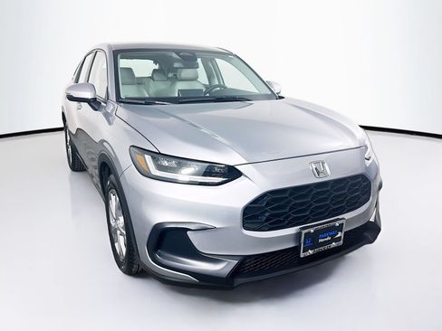 Used 2025 Honda HR-V LX image 11