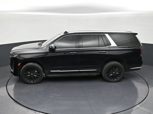 Used 2023 Cadillac Escalade Luxury RWD image 13