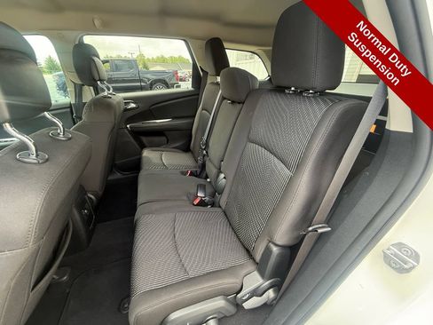 Used 2017 Dodge Journey SE FWD image 32