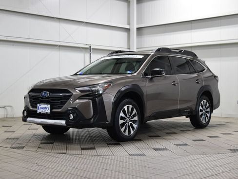 Used 2023 Subaru Outback Limited AWD/4WD image 3