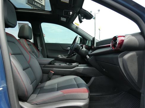 Certified 2025 Chevrolet Equinox RS w/ Safety and Technology Package AWD/4WD image 15