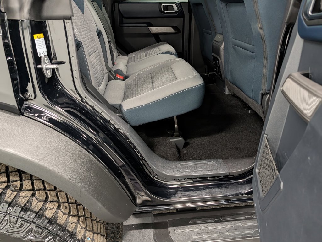 Certified 2023 Ford Bronco Outer Banks w/ Sasquatch Package AWD/4WD image 30