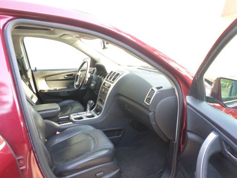 Used 2009 GMC Acadia SLT w/ Technology Package image 16