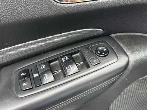 Used 2019 Dodge Durango R/T w/ Blacktop Package AWD/4WD image 22